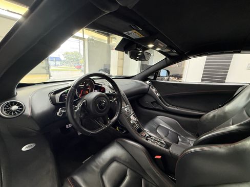 Used 2016 McLaren 650S Spider RWD image 16
