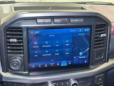 Certified 2022 Ford F150 Lariat w/ Equipment Group 502A High image 40