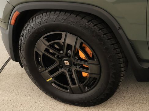 Used 2022 Rivian R1S Launch Edition image 33