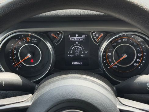 Used 2023 Jeep Gladiator Sport w/ Trailer Tow Package AWD/4WD image 12