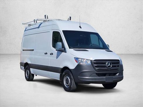 Used 2023 Mercedes-Benz Sprinter 2500 image 3