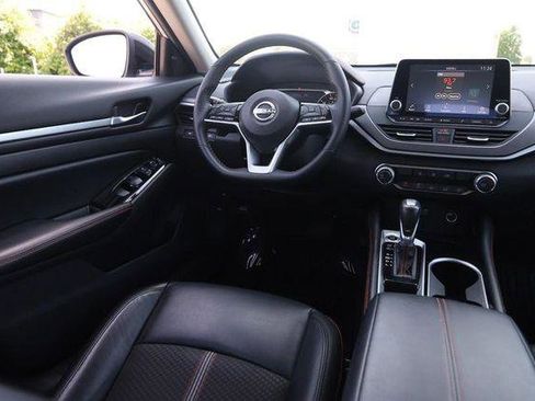 Used 2025 Nissan Altima 2.5 SR FWD image 20