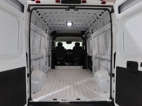 Used 2024 RAM ProMaster 2500 w/ Safety Group FWD image 15