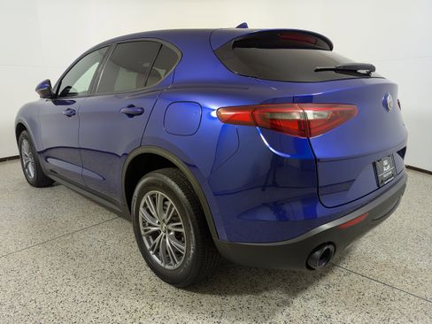 Used 2023 Alfa Romeo Stelvio Sprint image 5