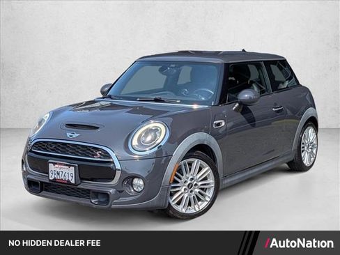 Used 2017 MINI Cooper S FWD image 1