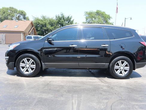 Used 2016 Chevrolet Traverse LT FWD image 2