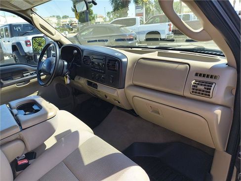Used 2005 Ford F250 XL RWD image 13