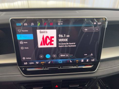 New 2026 Volkswagen Tiguan SE R-Line image 31