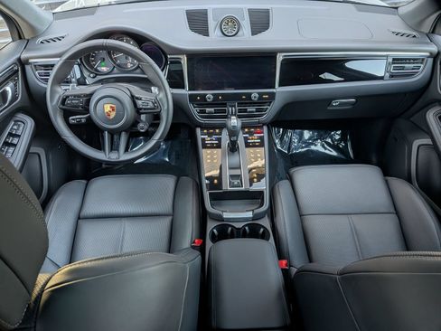 Certified 2026 Porsche Macan Turbo AWD/4WD image 21