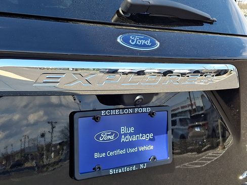 Certified 2022 Ford Explorer XLT w/ Class IV Trailer Tow Package image 30