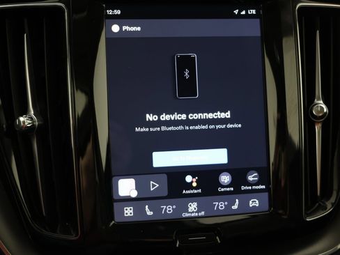 Used 2024 Volvo XC60 T8 Core image 31