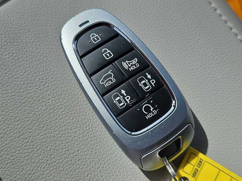 Used 2022 Hyundai Tucson Limited image 35