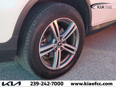 Used 2020 Mercedes-Benz GLC 300 image 7