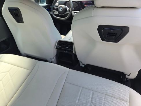 Certified 2024 BMW 530i xDrive w/ Premium Package image 36