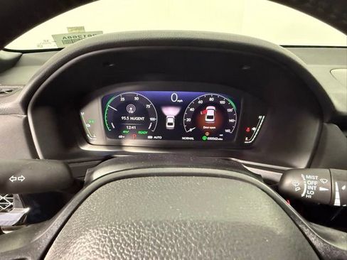 Used 2025 Honda Accord Sport image 18