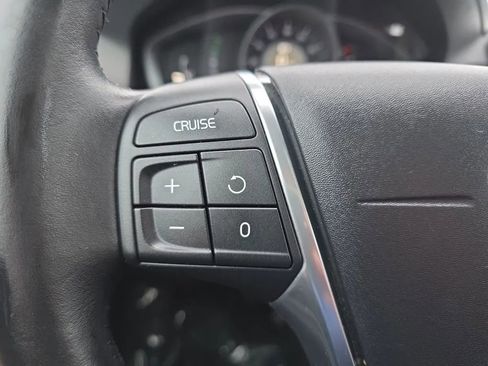 Used 2017 Volvo XC60 T5 Inscription image 20