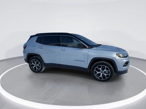 New 2026 Jeep Compass Limited image 9
