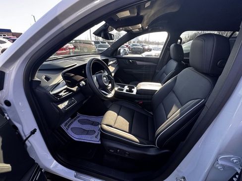 Used 2025 Buick Enclave Preferred image 6