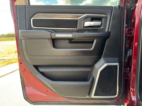 Used 2019 RAM 2500 Laramie image 18