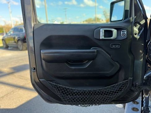 Used 2020 Jeep Wrangler Unlimited Rubicon image 15