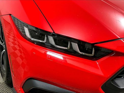 Used 2024 Ford Mustang Coupe image 28