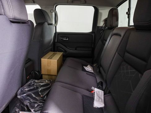 New 2025 Nissan Frontier SV w/ SV Convenience Package image 20