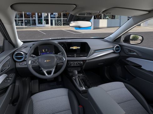 New 2026 Chevrolet Trax LT w/ Driver Confidence Package FWD image 15