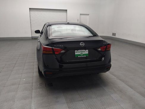 Used 2024 Nissan Altima 2.5 SV image 6