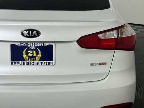 Used 2015 Kia Forte EX image 12