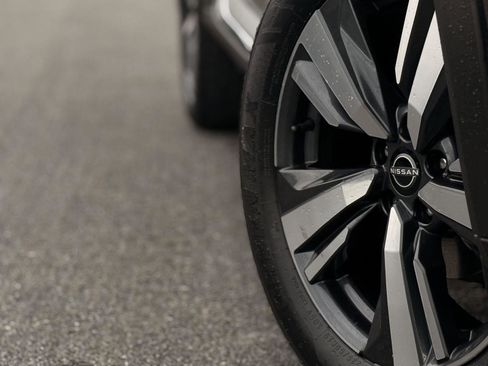 Used 2022 Nissan Rogue SL w/ SL Premium Package image 14