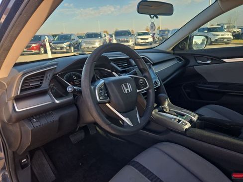 Used 2016 Honda Civic EX image 2