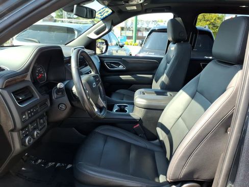 Used 2021 Chevrolet Tahoe Z71 w/ Luxury Package AWD/4WD image 9
