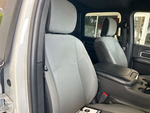 Certified 2024 RAM 2500 Big Horn AWD/4WD image 21