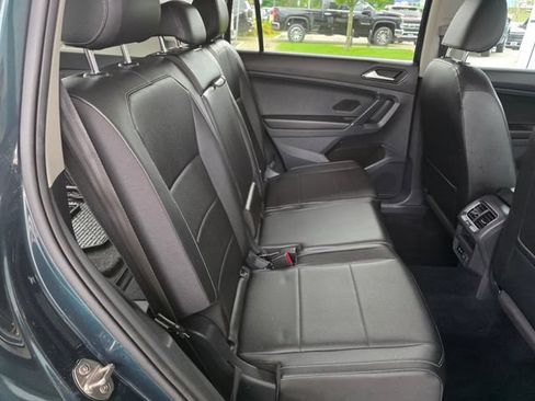 Used 2018 Volkswagen Tiguan SE AWD/4WD image 13