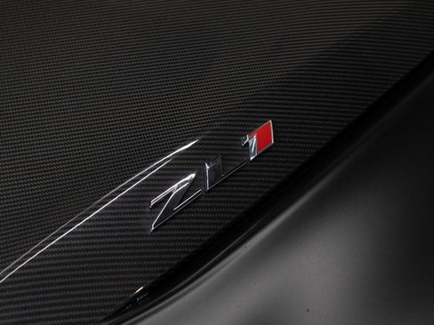 Used 2021 Chevrolet Camaro ZL1 image 10