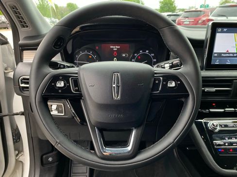 Used 2022 Lincoln Corsair AWD w/ Equipment Group 101A image 14
