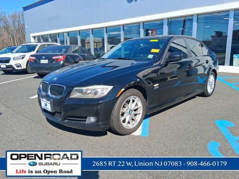 Used 2010 BMW 328i xDrive Sedan AWD/4WD image 3