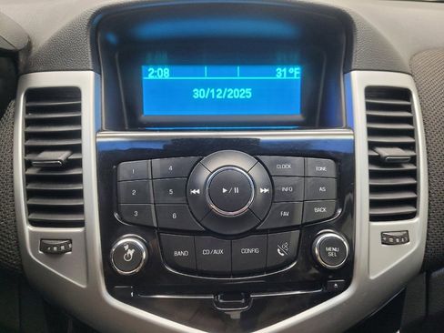 Used 2016 Chevrolet Cruze LT image 25