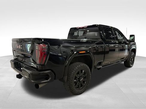 Used 2024 GMC Sierra 2500 AT4 w/ AT4 Premium Plus Package image 7