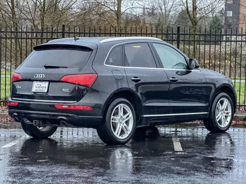 Used 2015 Audi Q5 2.0T Premium Plus w/ Technology Package image 4