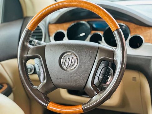 Used 2009 Buick Enclave CXL w/ Entertainment Package #2 image 11