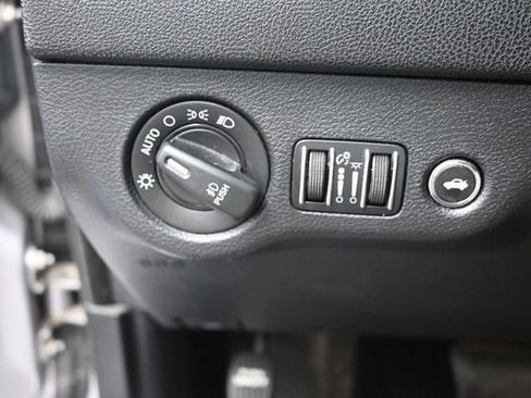 Used 2014 Chrysler 300 S RWD image 33