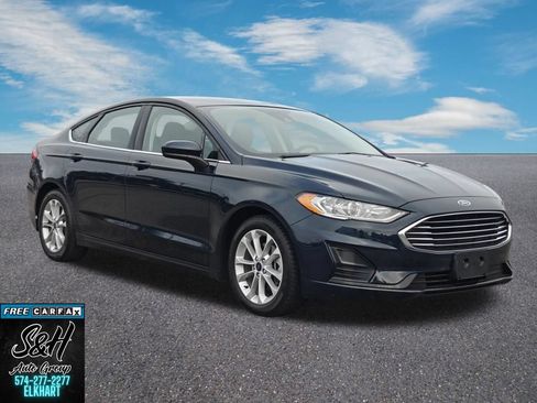Used 2020 Ford Fusion SE FWD image 3