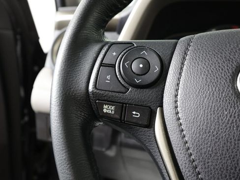 Used 2015 Toyota RAV4 Limited AWD/4WD image 33