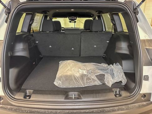 New 2026 Jeep Cherokee Laredo AWD/4WD image 14