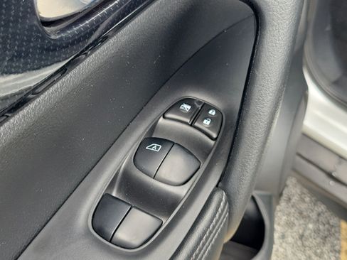 Used 2020 Nissan Rogue SL AWD/4WD image 17