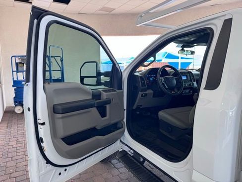 Certified 2022 Ford F250 XL w/ STX Appearance Package image 10