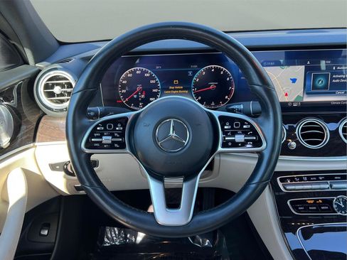 Used 2019 Mercedes-Benz E 300 E 300 image 25