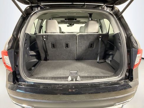 Used 2019 Honda Pilot Touring image 26