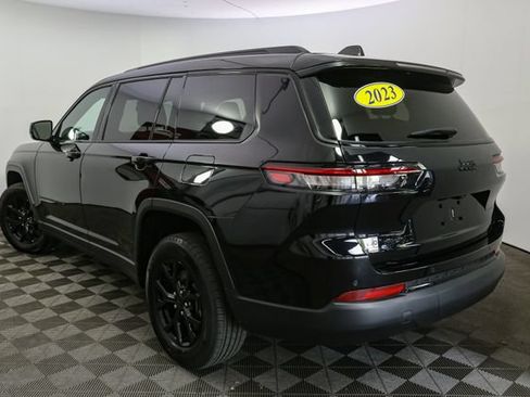 Used 2023 Jeep Grand Cherokee L Laredo AWD/4WD image 7